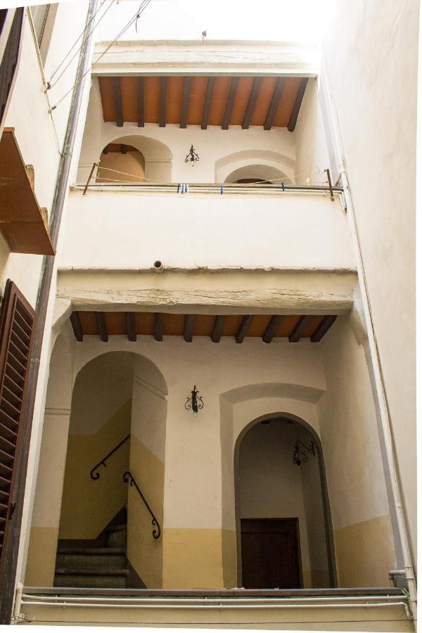 Ferienwohnung Old Convent In Via De Neri Florenz Exterior foto